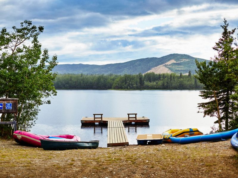 boats-and-canoes-at-pier-denali-national-park